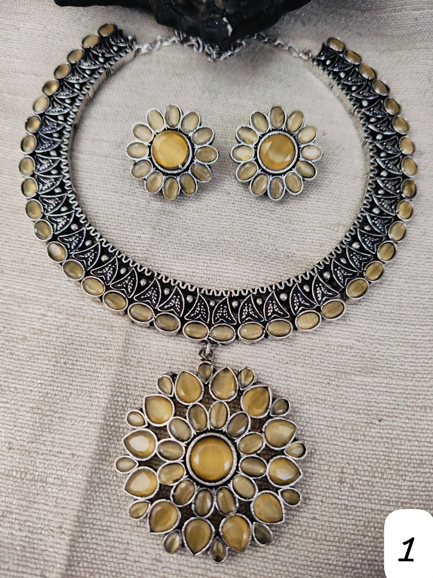 Necklace Set With Matching Studs - Dokets Shop