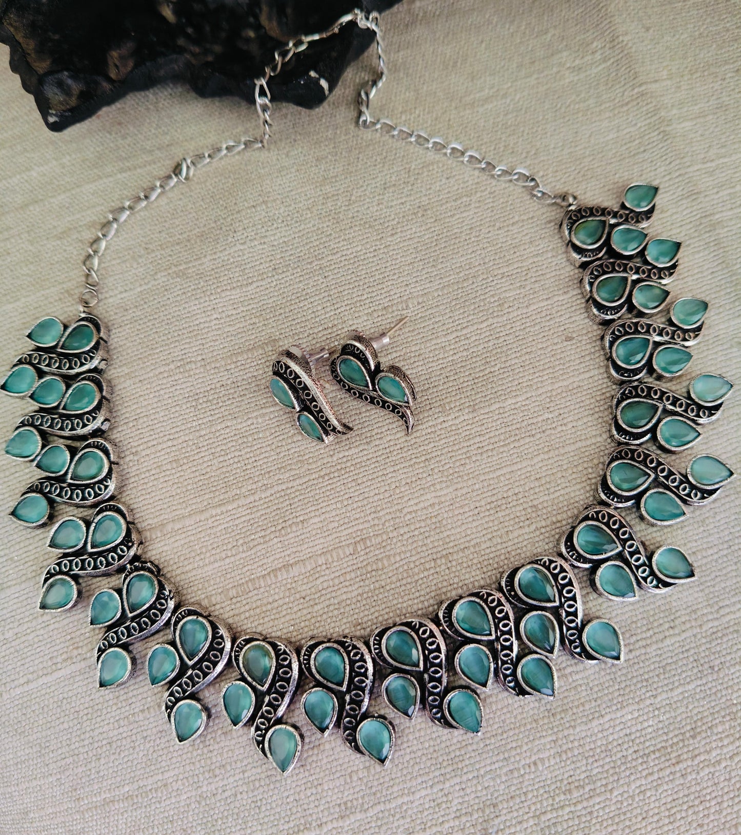 Stone Necklace Set With Matching Studs - Dokets Shop