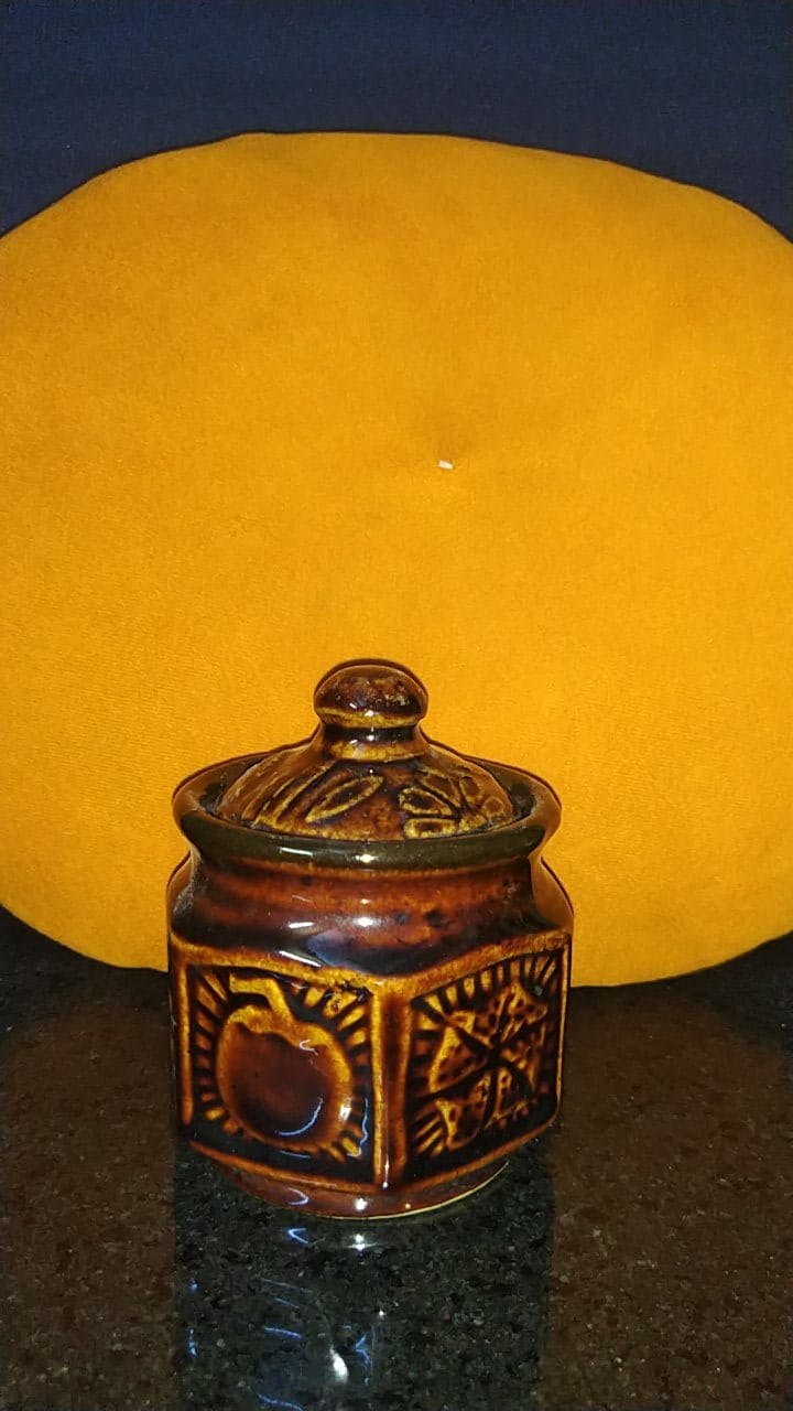 Ceramic Jar : Pickles, Chutney and Kitchen Essentials