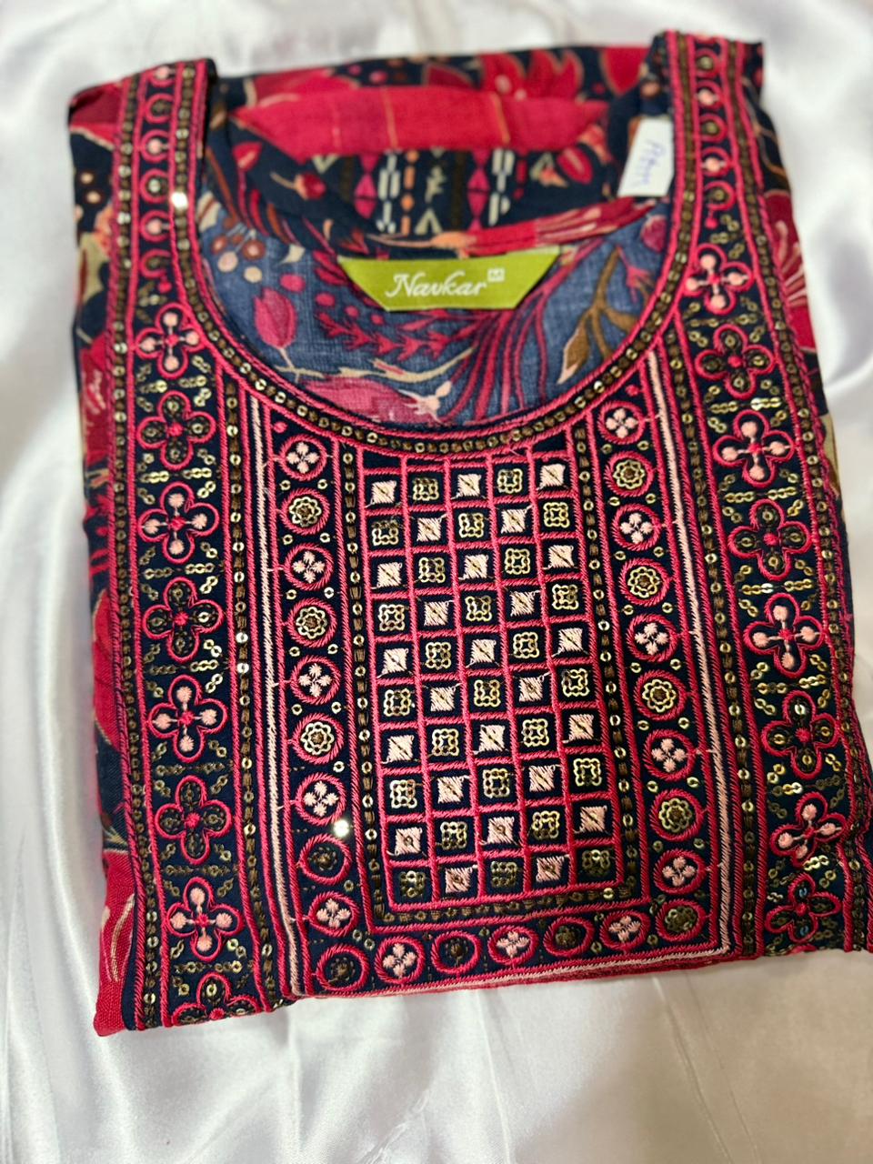 Three-piece suits : Set 11