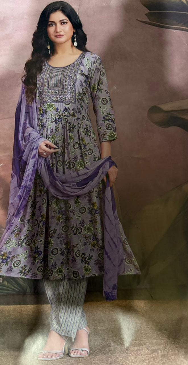 Traditional Dress and Suits: Set 4 - Dokets Shop