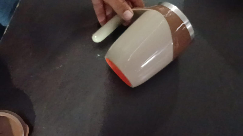 Self Stirring Magnetic Mug : DRC