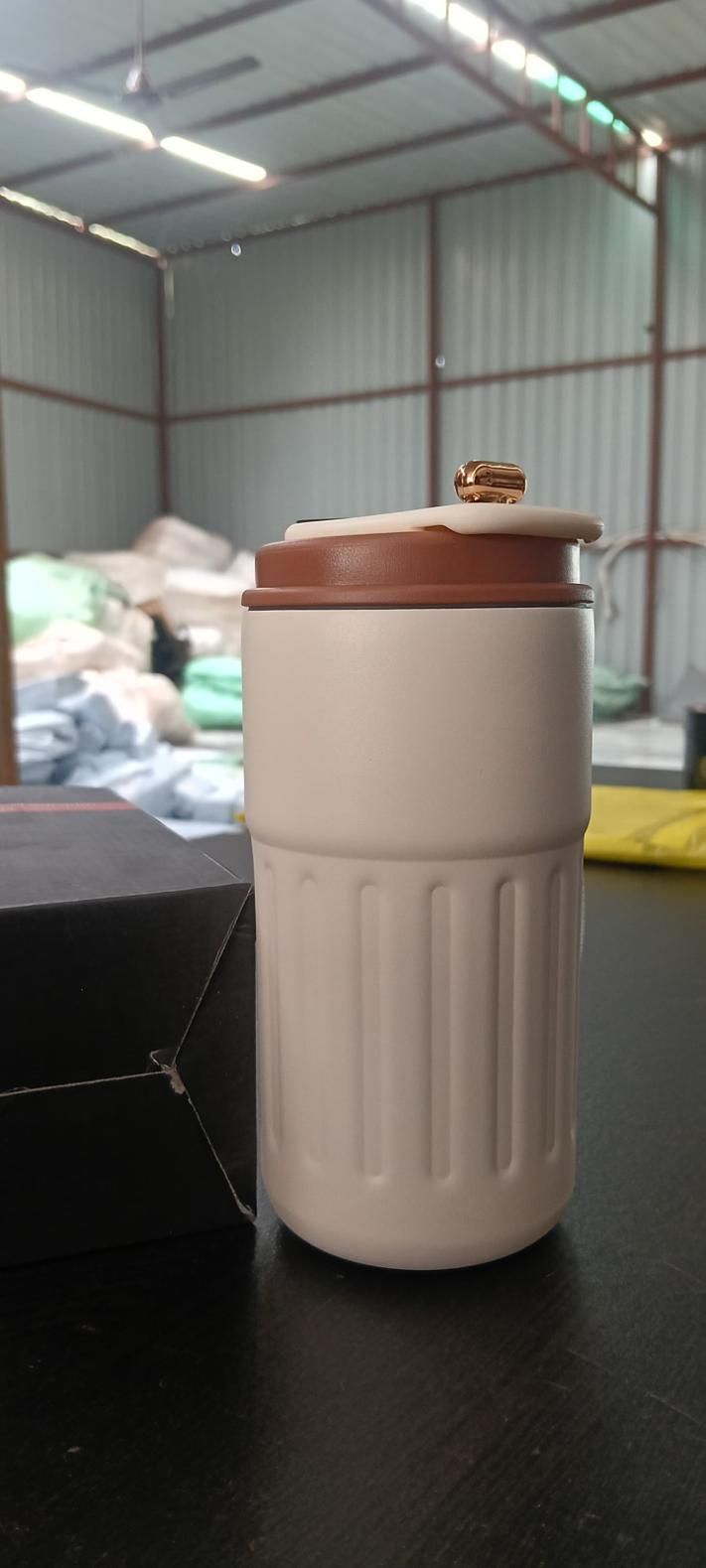 Stainless Steel Hot and Cold Vacuum Insulated Temperature Display Coffee Mug : DRC