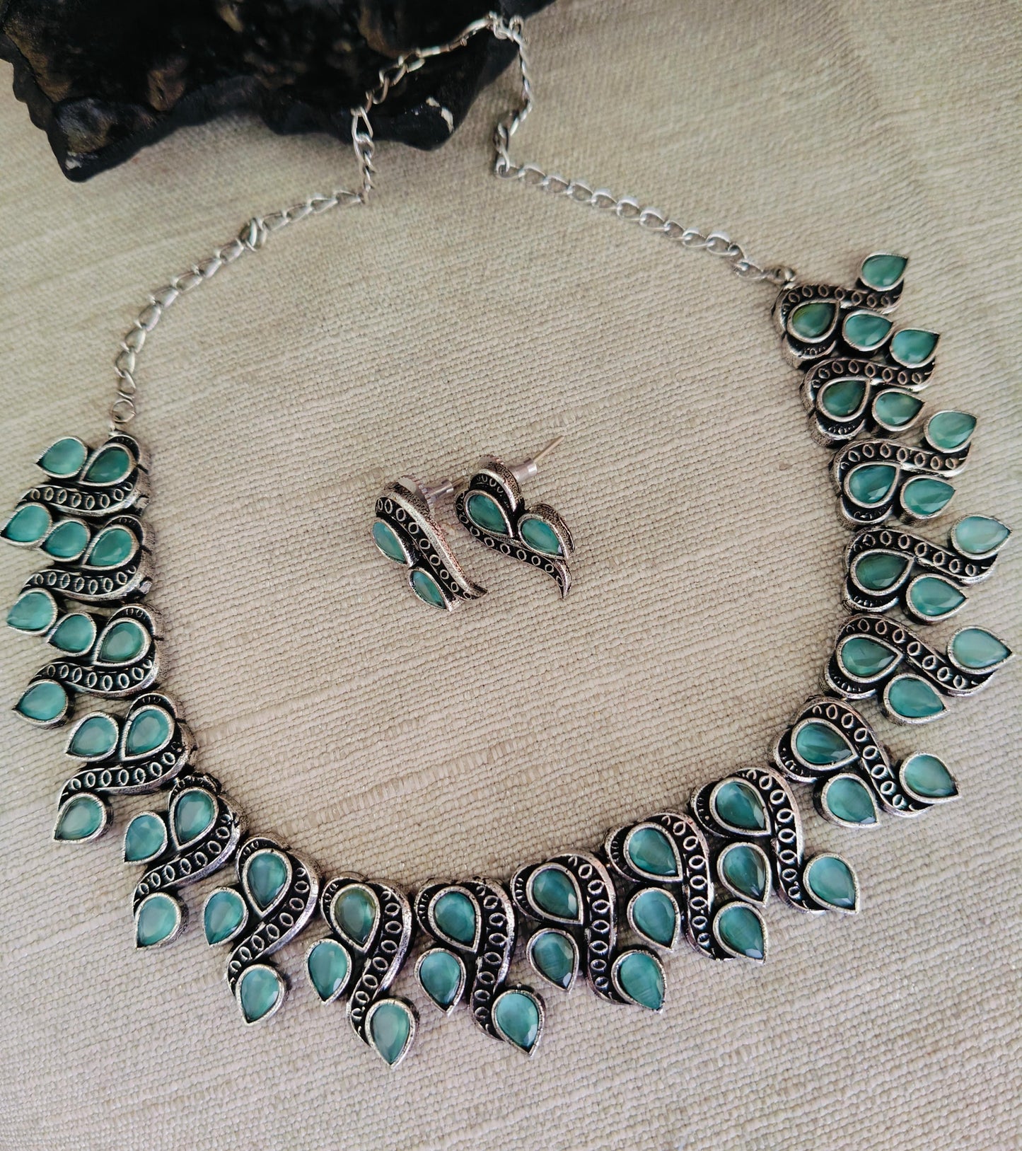 Stone Necklace Set With Matching Studs - Dokets Shop