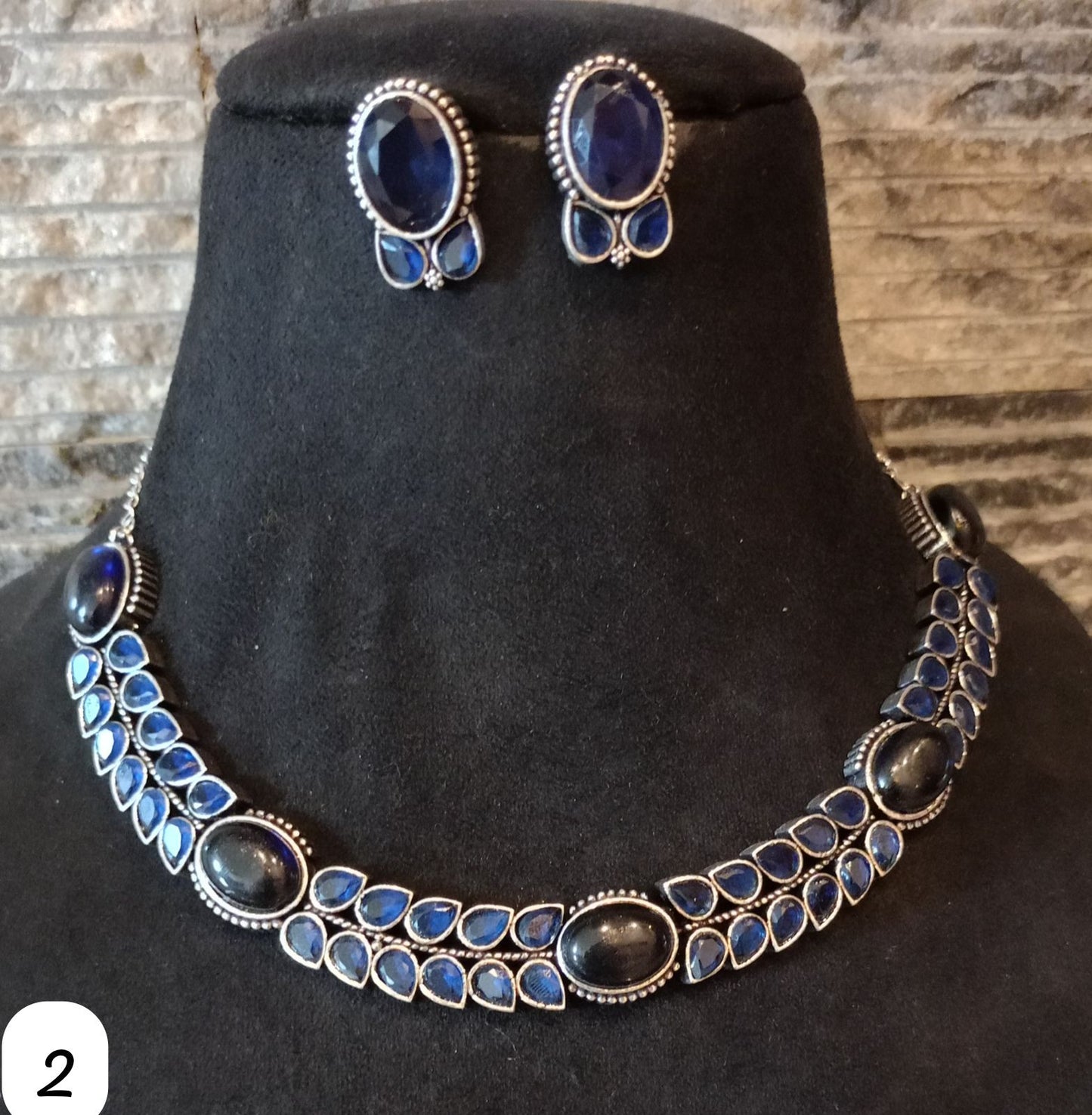 Stone Necklace Set With Matching Studs, Fast Selling Design - Dokets Shop