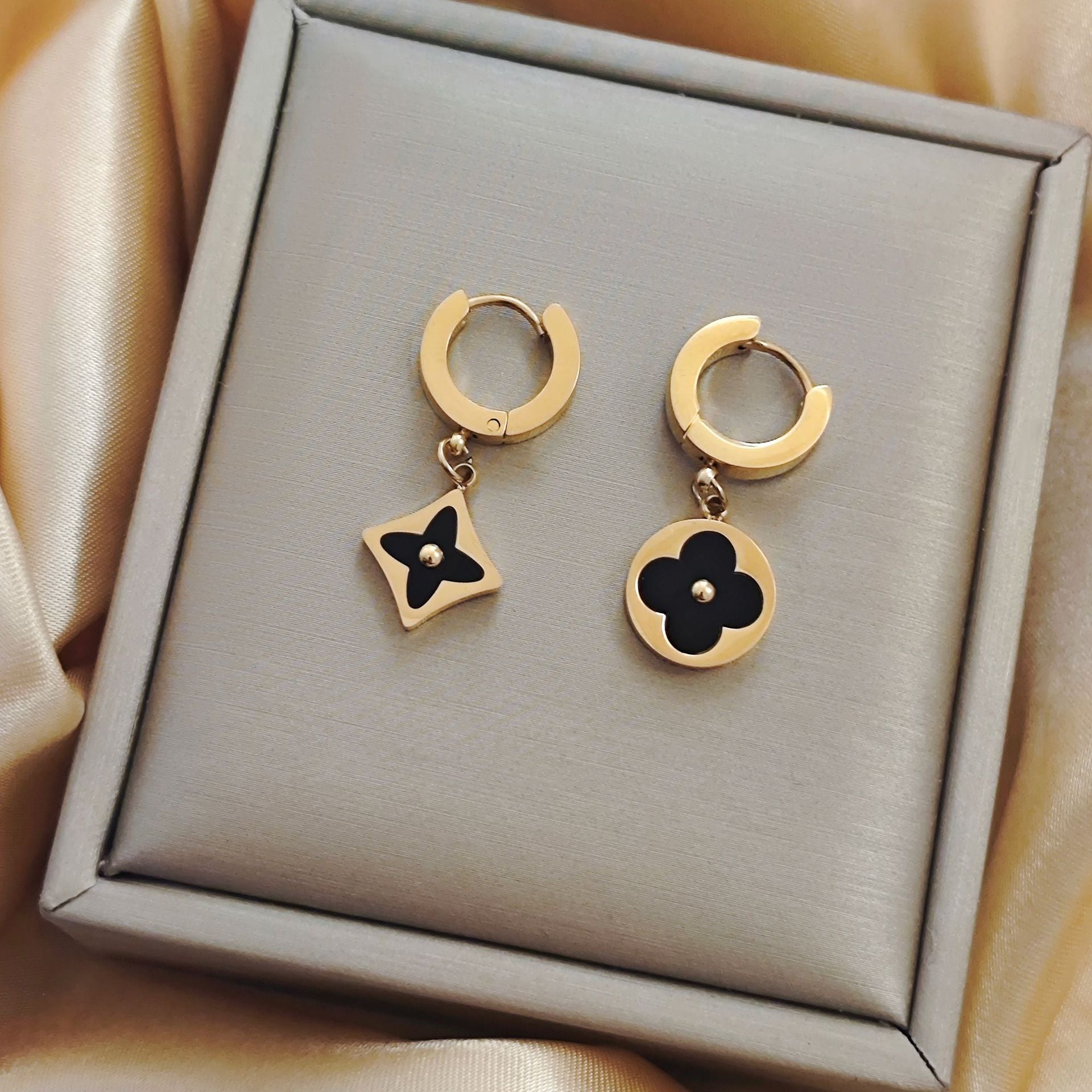 [All-Over Titanium Steel] Cross-Border Best-Selling Presbyopic Earrings, Waterproof, Non-Fading, Versatile and Sense of Design Earrings