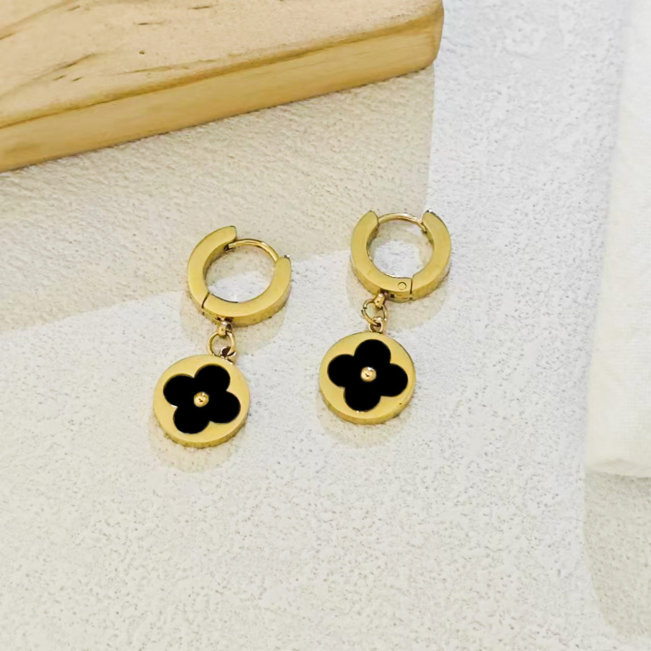 [All-Over Titanium Steel] Cross-Border Best-Selling Presbyopic Earrings, Waterproof, Non-Fading, Versatile and Sense of Design Earrings