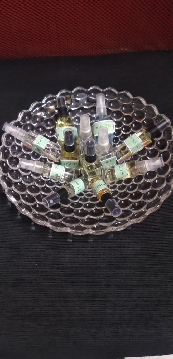 Mini Perfumes : Easy to carry and Easy to use