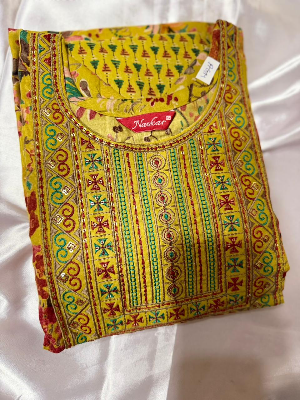 Three-piece suits: Set 17