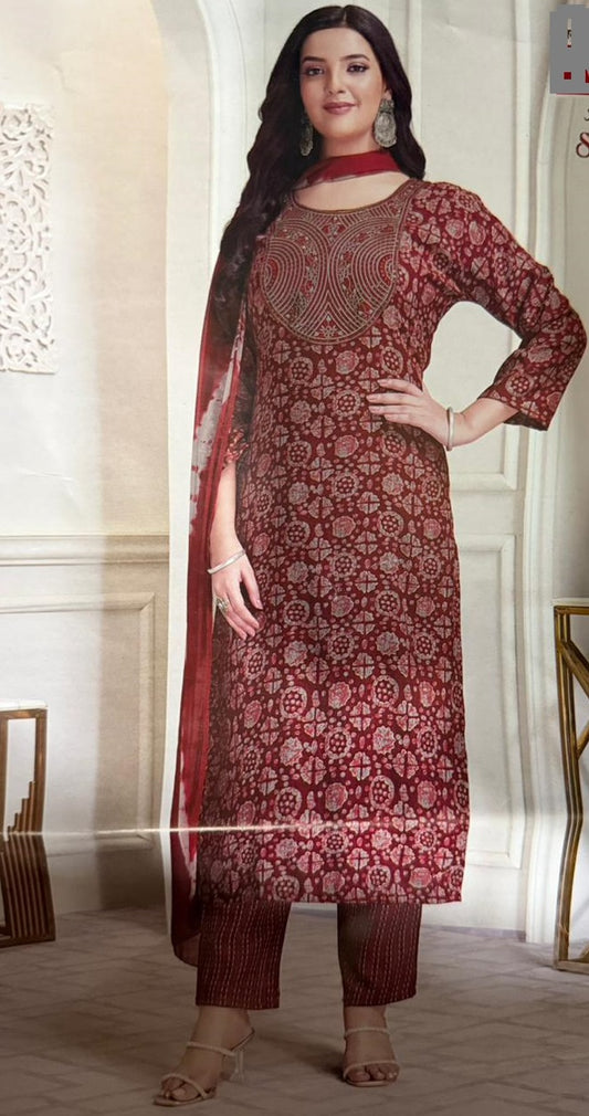 Traditional Dress and Suits: Set 4 - Dokets Shop